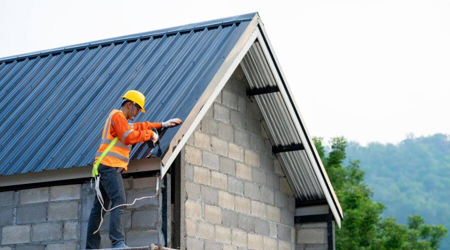 Professional residential roofers in Sparks, NV